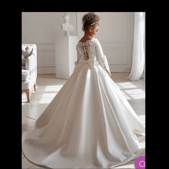 Communion/baptism/ formal dress - Picture 2 of 6